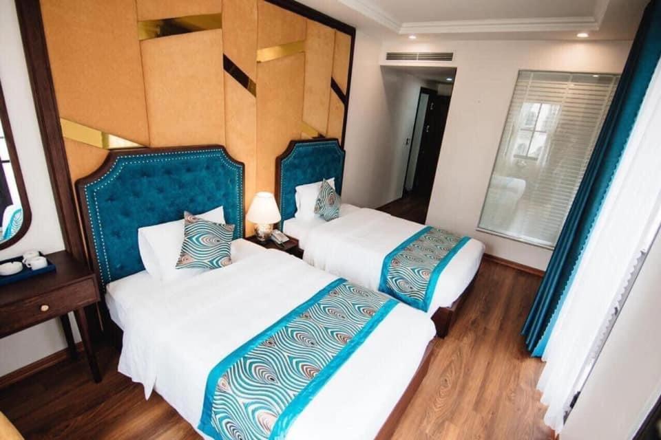 Paris Boutique Hotel Ha Long Exterior photo